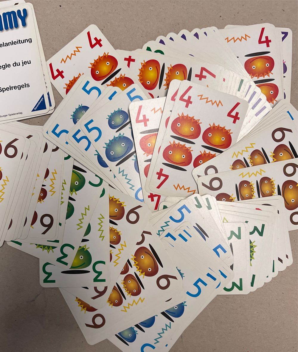 Yummy Card Game  (2-4) board game collectible - Main Image 2