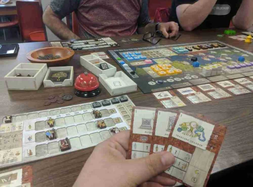 Gentes Deluxified  (1-4) board game collectible - Main Image 3