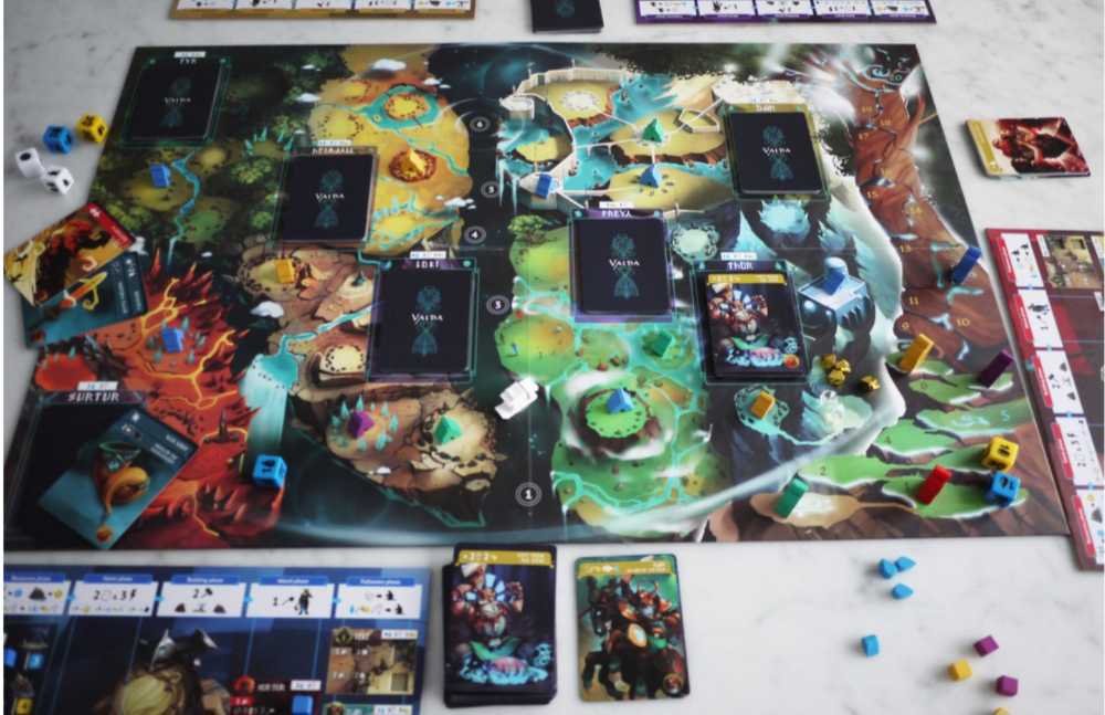 Valda - Deluxe Edition (Leader Of The Gods KS Pledge)  (2-5) board game collectible - Main Image 4