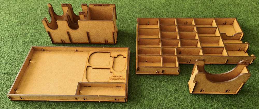 Gloomhaven: Jaws Of The Lion - e-Raptor Insert  (1-4) board game collectible - Main Image 3