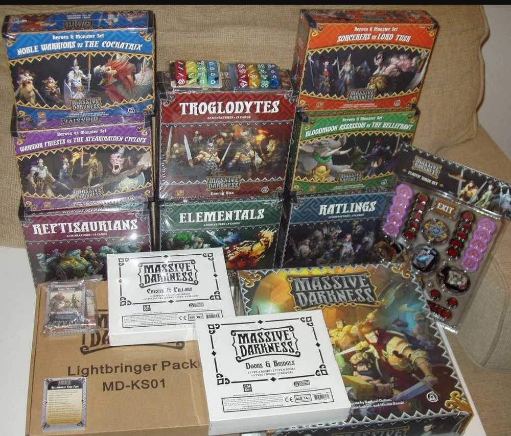 Massive Darkness: Lightbringer KS Pledge  (1-6) board game collectible - Main Image 2