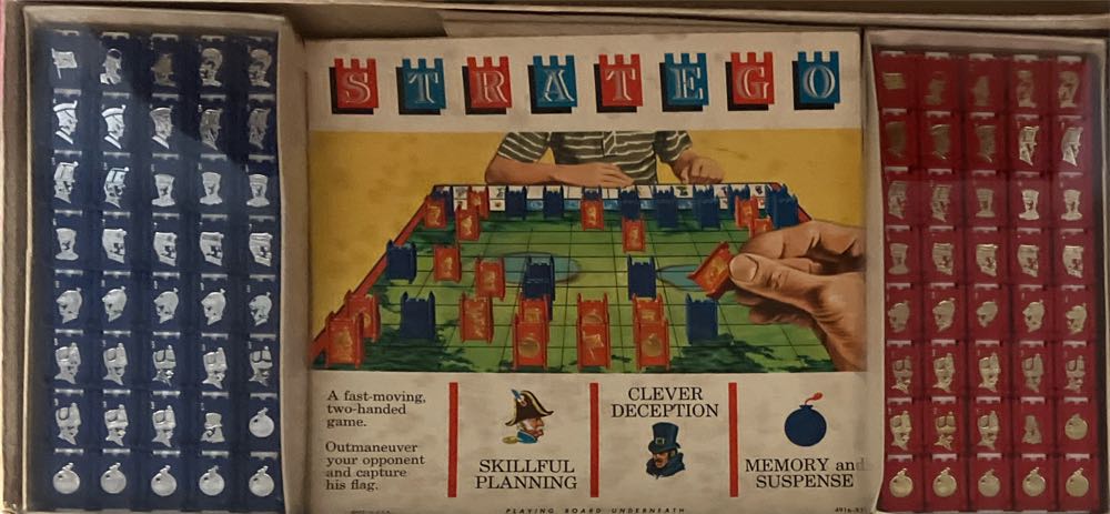 Stratego  (2) board game collectible - Main Image 2
