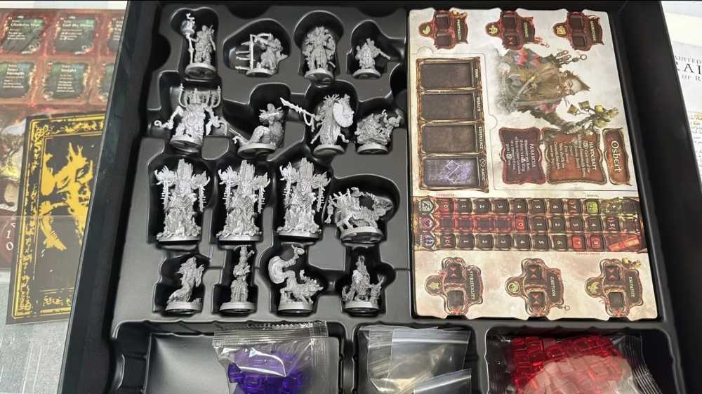 Tainted Grail: Kings of Ruin  (1-4) board game collectible [Barcode 5904689271711] - Main Image 3