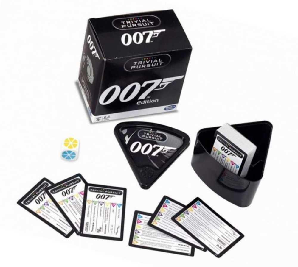 Trivial Pursuit: 007 Edition  (2-6) board game collectible - Main Image 2