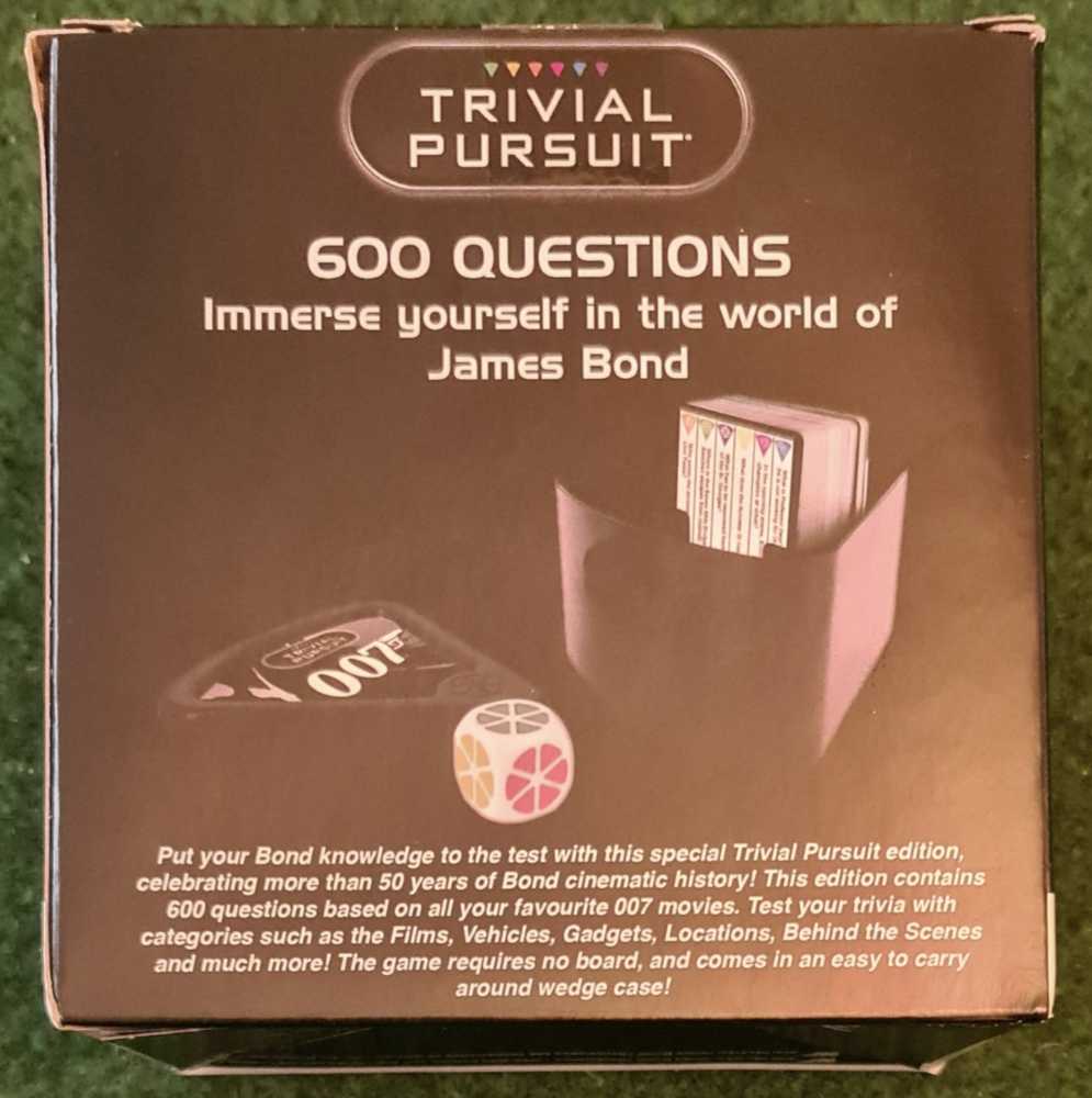Trivial Pursuit: 007 Edition  (2-6) board game collectible - Main Image 4