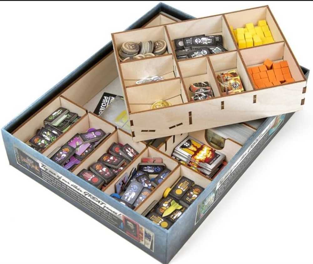 Manhattan Project, The: Broken Token  (2-5) board game collectible - Main Image 2