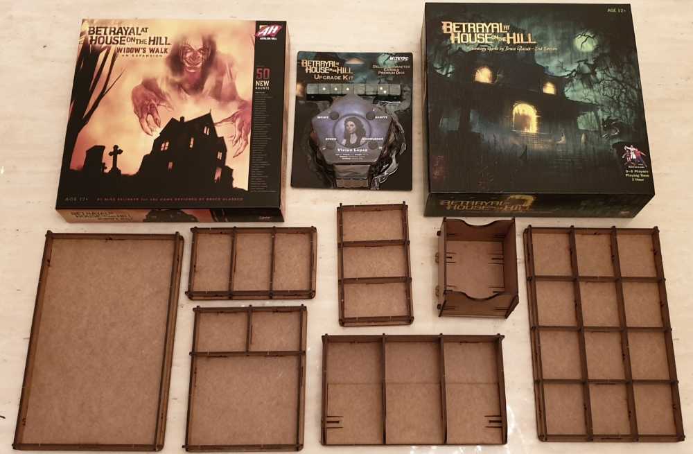 Betrayal At House On The Hill + Expansion: e-Raptor Insert  (3-6) board game collectible - Main Image 3