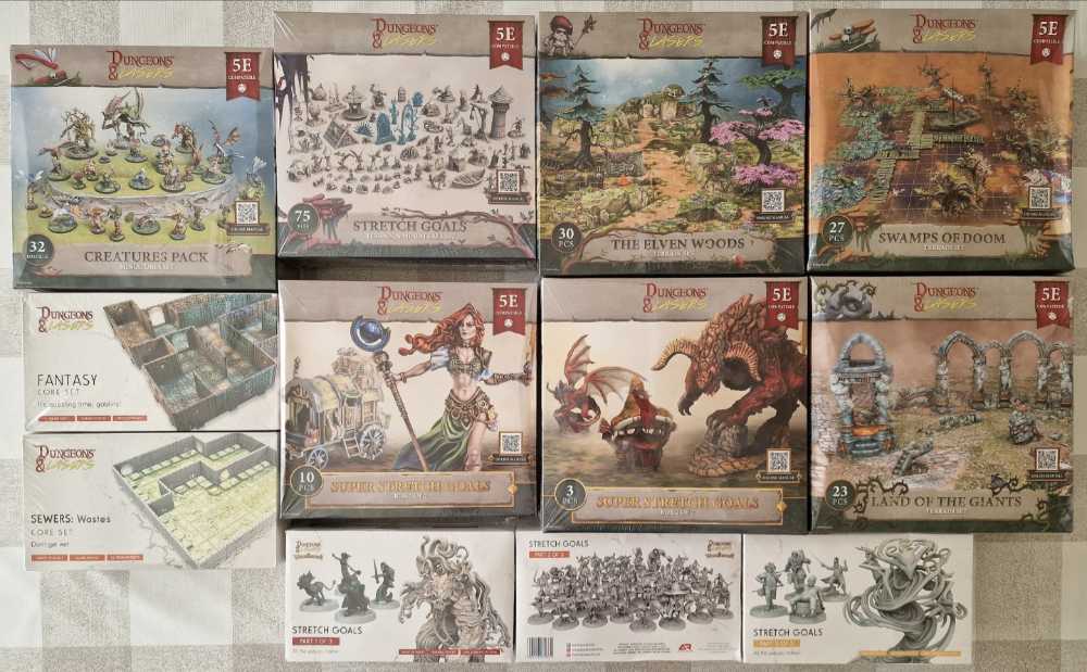 Lego Creator 3 In 1 Mighty Dinosaur Toy Transforms From T. Rex To Triceratops To Pterodactyl Dinosaur Figures Great Gift For 7-12 Year Old Boys & Girls 31058