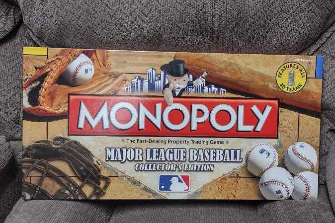 Semper Smart Games Vocabulicious! The Vocabulary Word And Conversation Game That Makes Mealtime More Meaningful.