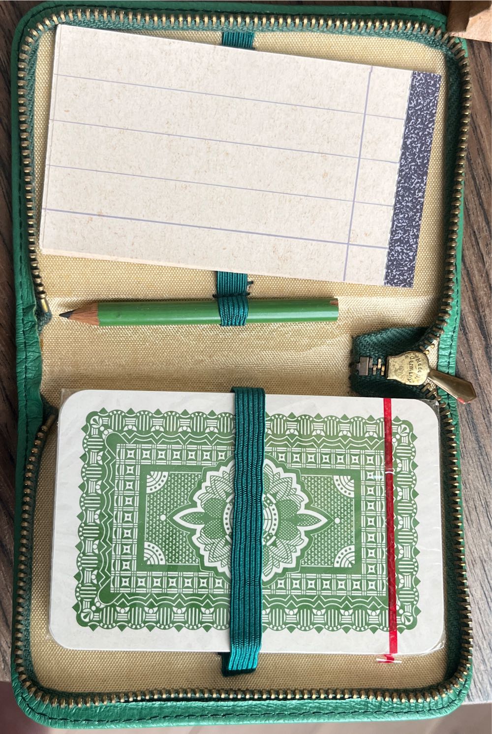 Skat Green Playing Cards Zipped Case  board game collectible - Main Image 2