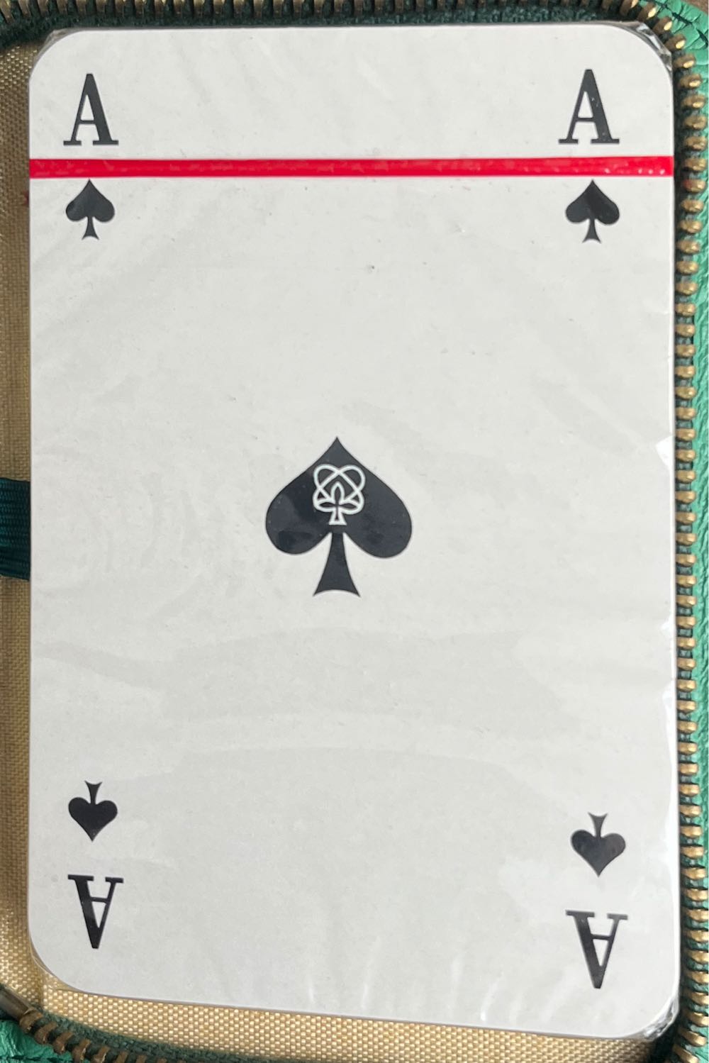 Skat Green Playing Cards Zipped Case  board game collectible - Main Image 3