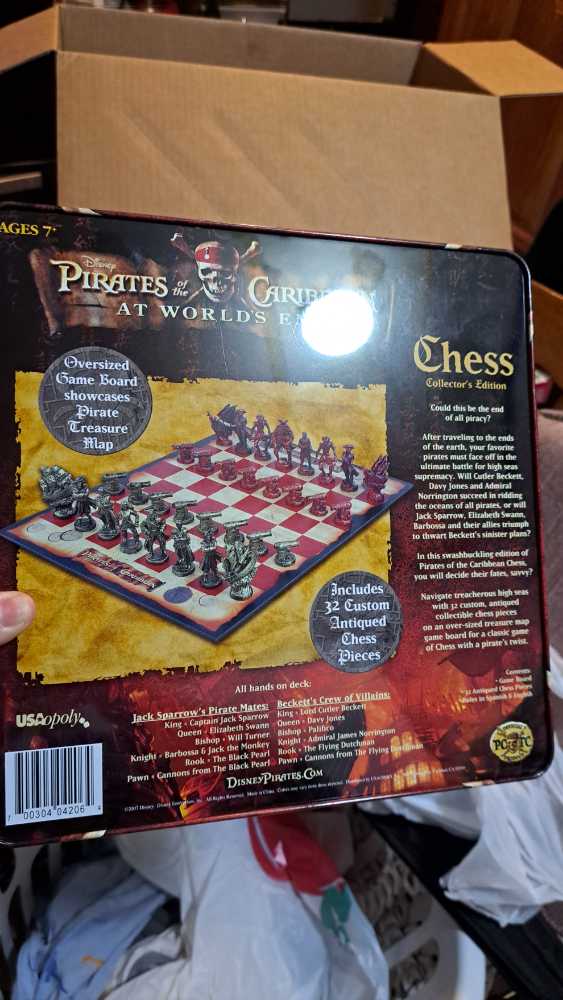 Pirates Of The Caribbean: Dead Man’s Chest Chess Set  (2) board game collectible [Barcode 700304042064] - Main Image 3