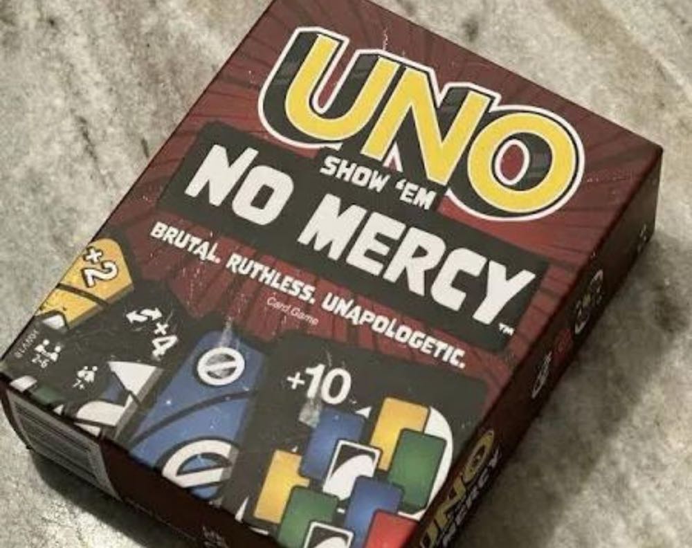 UNO: SHOW ‘EM NO MERCY  (2-6) board game collectible [Barcode 194735220809] - Main Image 3