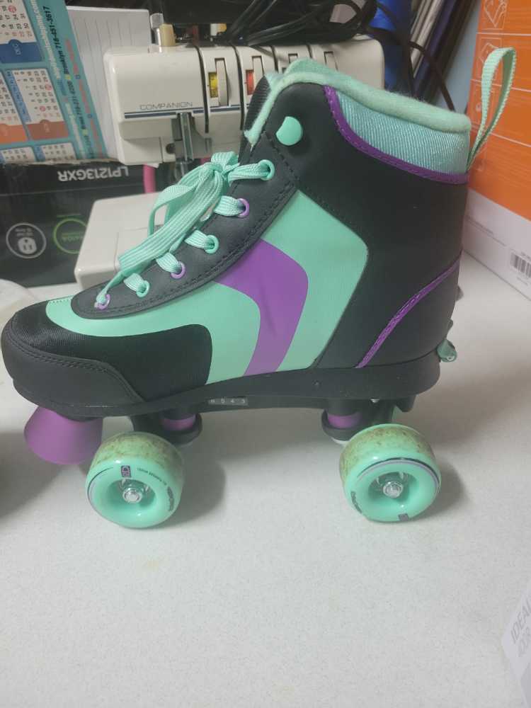 Skates  board game collectible - Main Image 1
