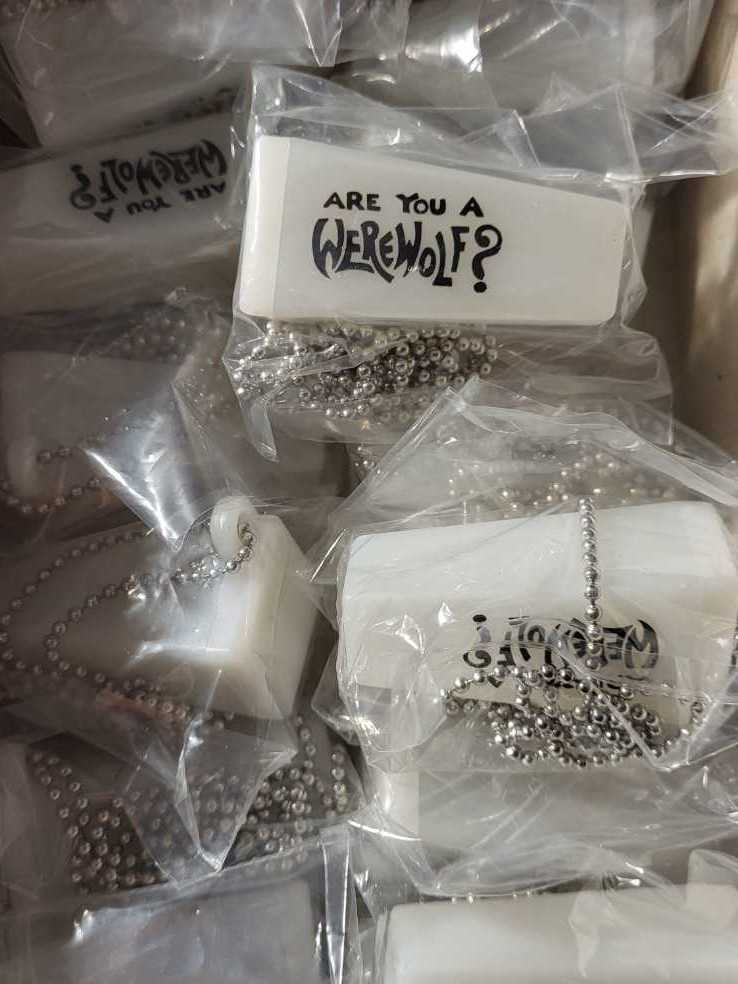 Are You A Werewolf Deluxe Edition   (7-15) board game collectible - Main Image 3