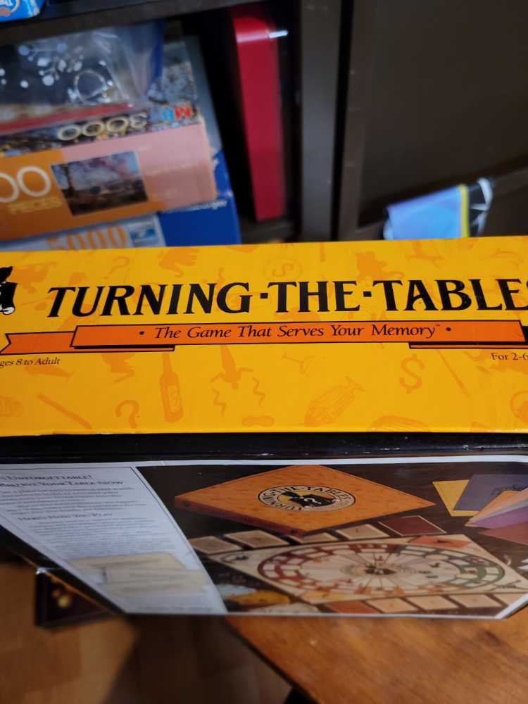 Turning-the-tables  (2-6) board game collectible - Main Image 2