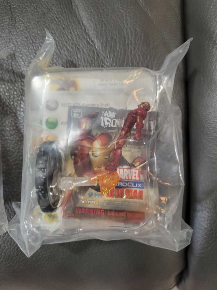 Assorted Heroclix  board game collectible - Main Image 2