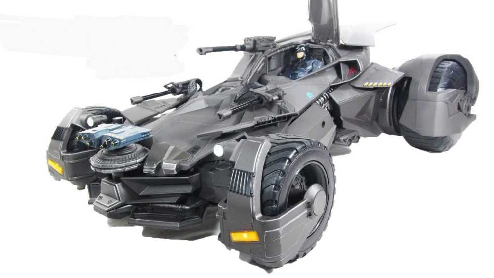 Batmobile Ver.5:BvS  board game collectible - Main Image 3