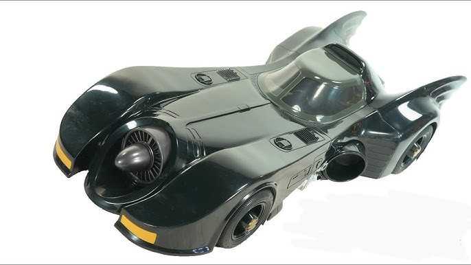 Batmobile  board game collectible - Main Image 2