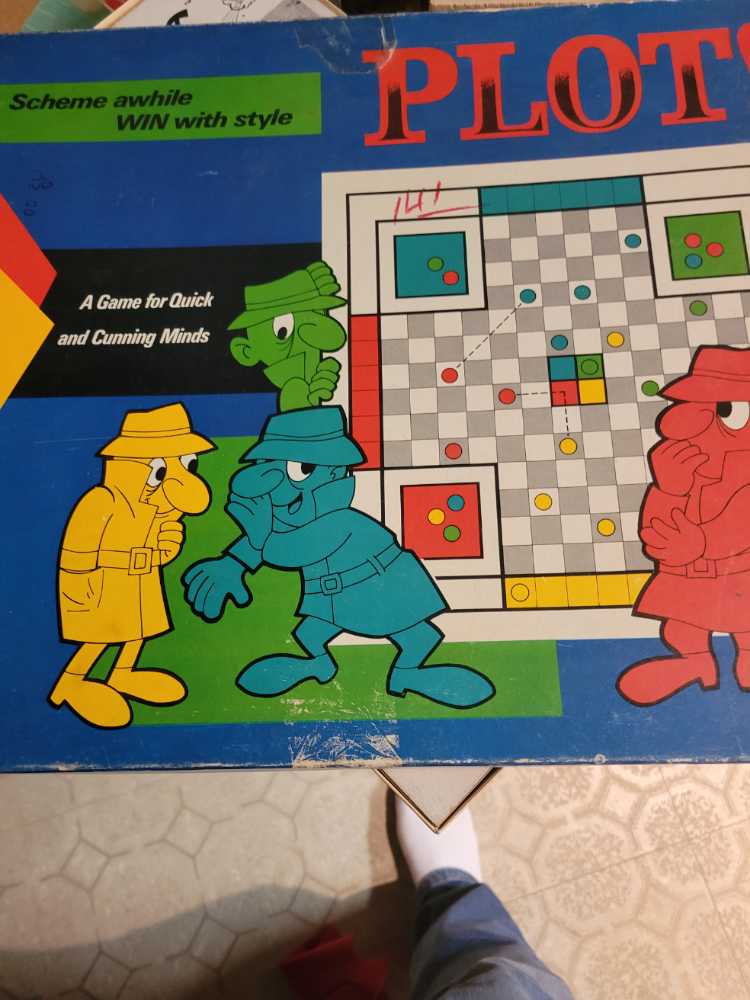 28 Pieces Dominoes Set Classic Table Still In Orginal Wrapper