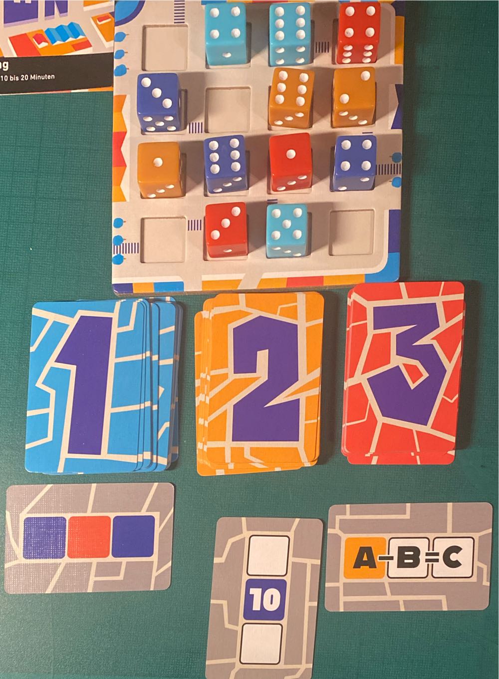 Moses Verlag Tic Tac Town Ignasi Ferré Würfelspiel  (2-4) board game collectible [Barcode 4033477901811] - Main Image 3