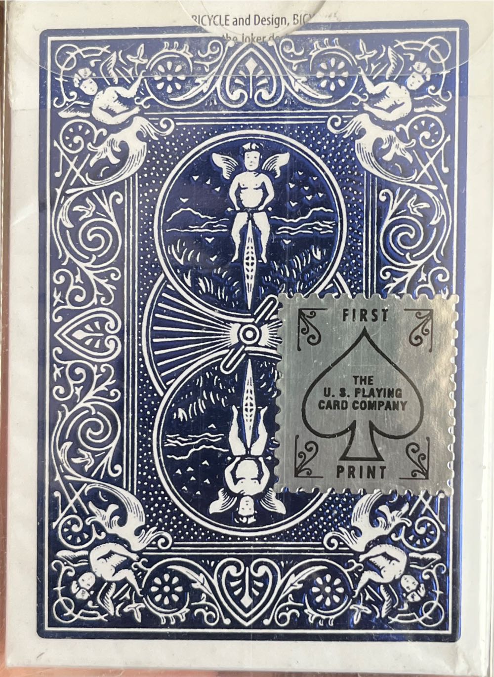 Bicycle Metalluxe Playing Cards Crimson  board game collectible [Barcode 073854022641] - Main Image 2