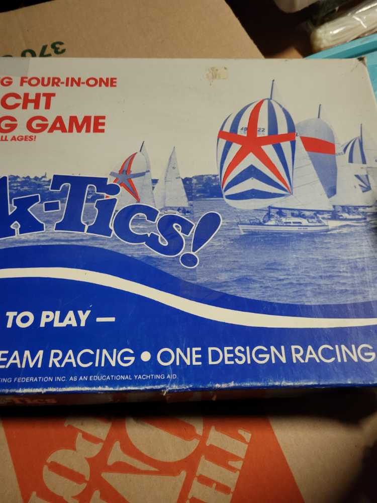 Tack-tics  (2-18) board game collectible - Main Image 2