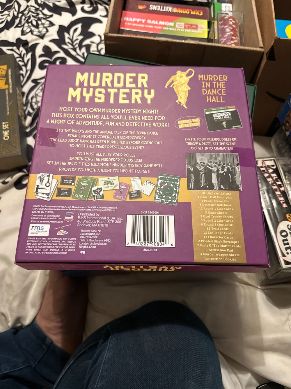 Murder Mystery: Murder In The Laboratory  board game collectible [Barcode 840287977349] - Main Image 2