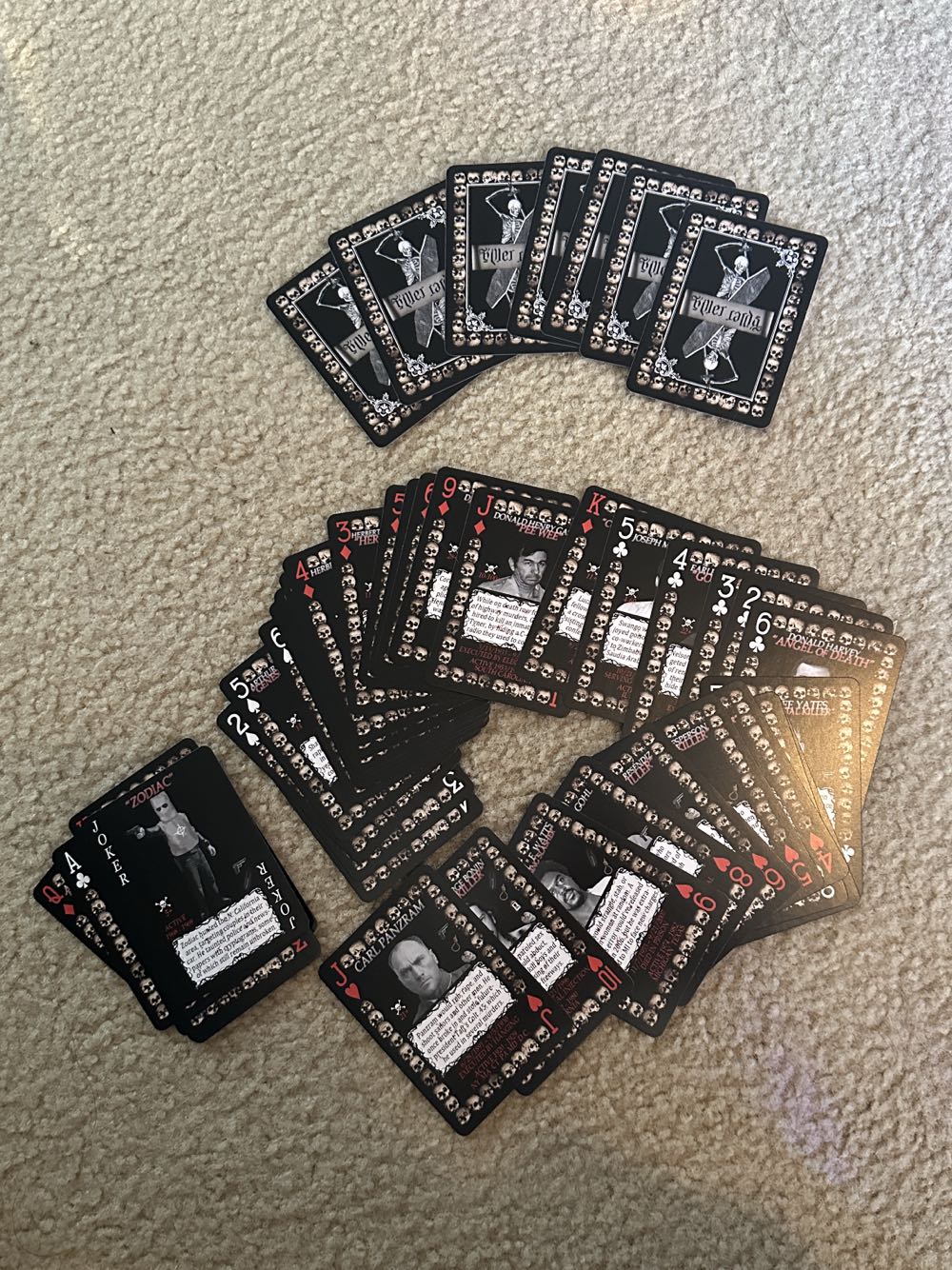 Killer Cards  (1+) board game collectible - Main Image 3