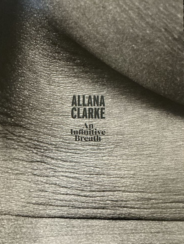 Allana Clarke: An Infinitive Breath Anglais Allemand