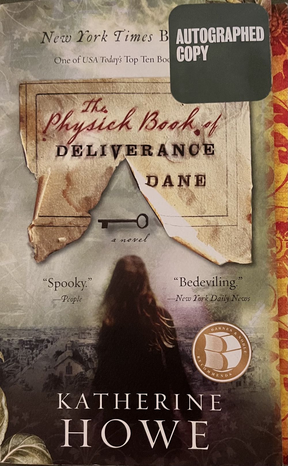 The Physick Book of Deliverance Dane - Katherine Howe (Voice - Trade Paperback) book collectible [Barcode 9781401341442] - Main Image 3