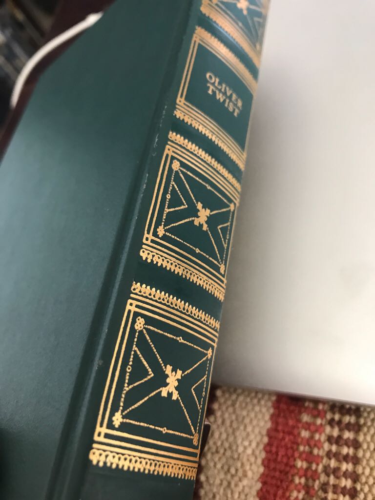 Oliver Twist - Charles Dickens book collectible - Main Image 2