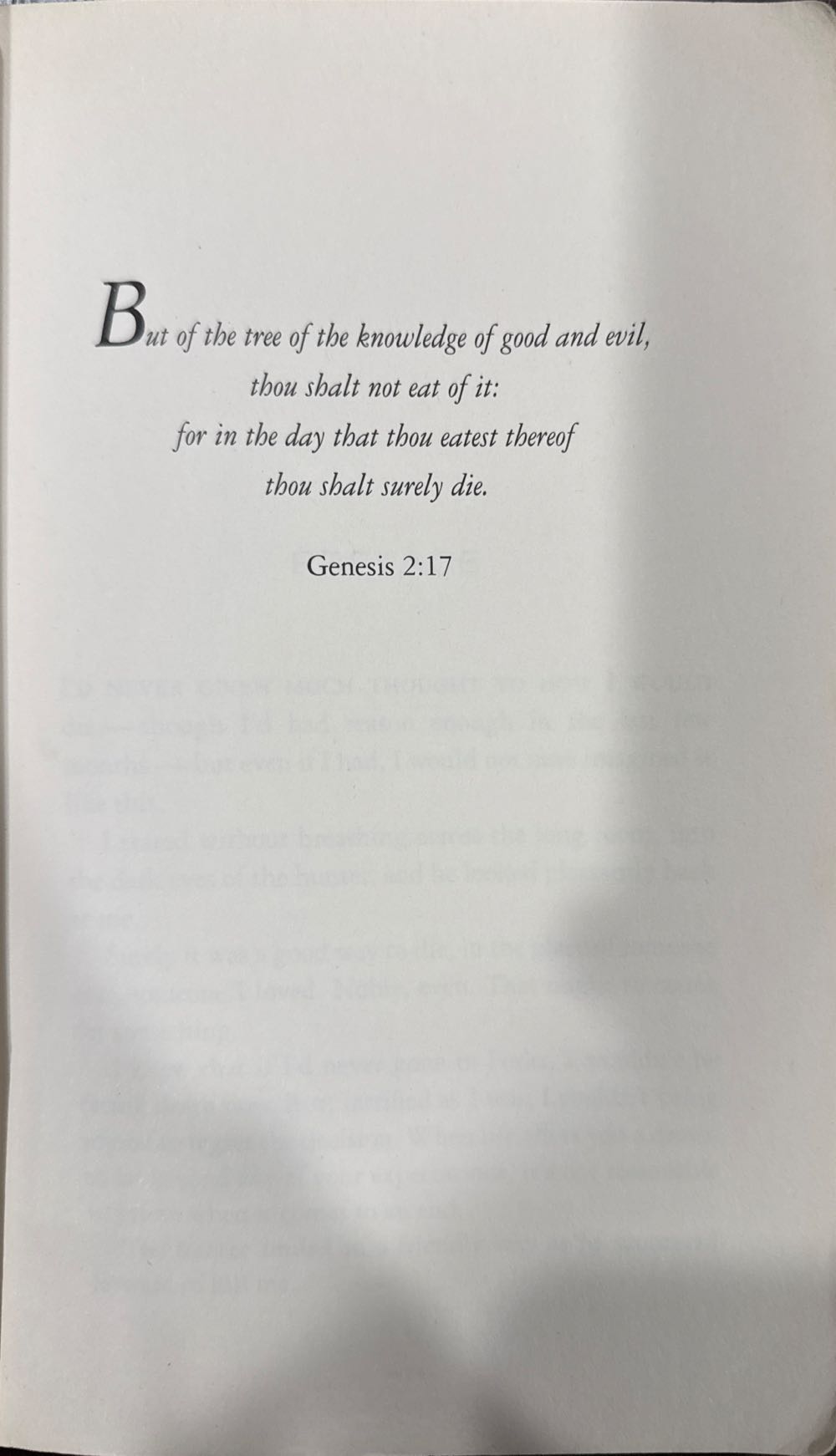 Twilight - Stephenie Meyer (Little, Brown and Company - Paperback) book collectible [Barcode 9780316015844] - Main Image 4