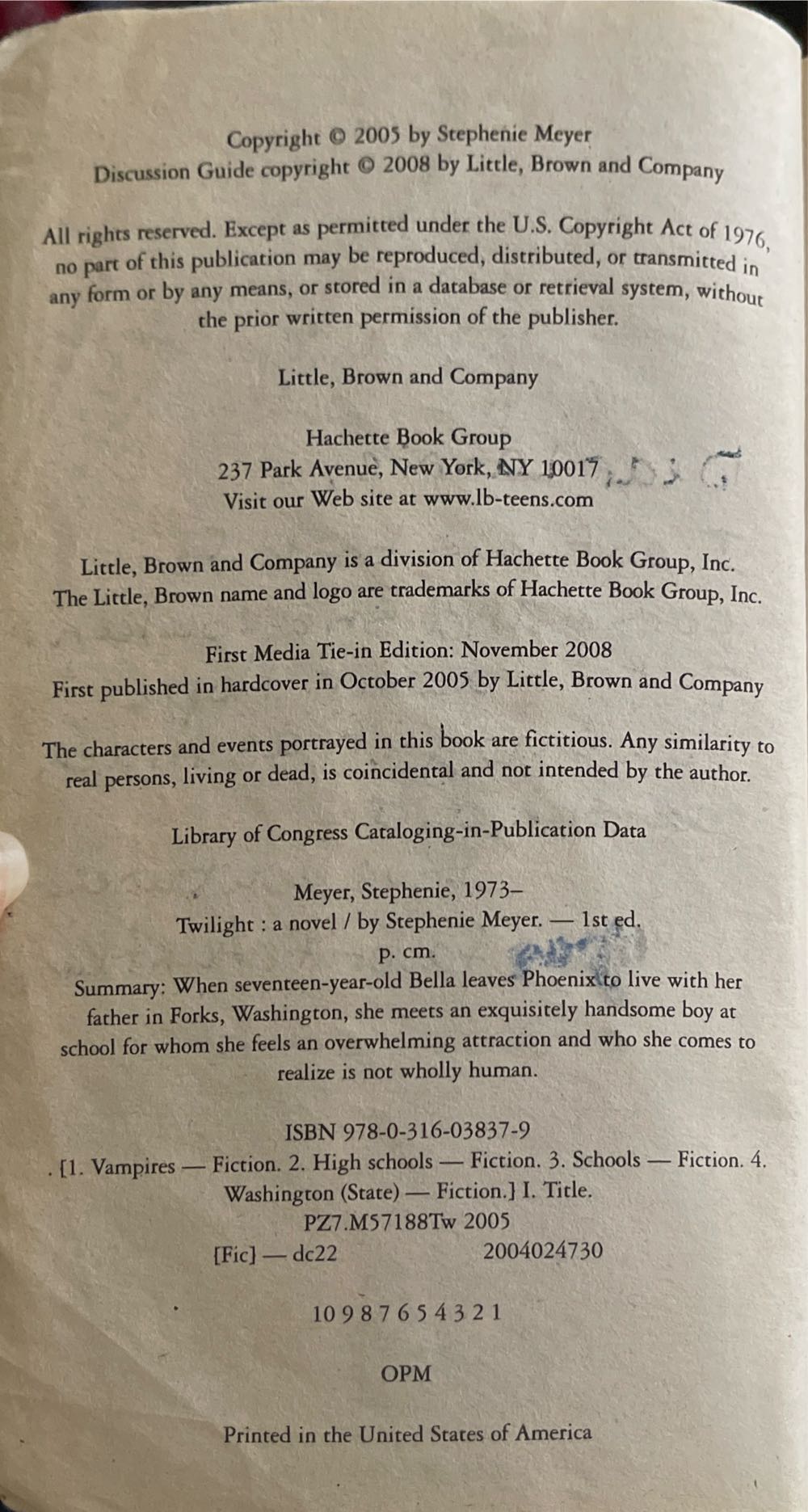 Twilight - Stephenie Meyer (Little Brown & Co - Paperback) book collectible [Barcode 9780316038379] - Main Image 3