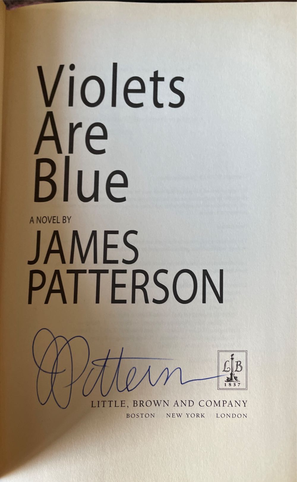 Violets are Blue -Cross #7 - James Patterson (Little, Brown - Hardcover) book collectible [Barcode 9780316693233] - Main Image 4