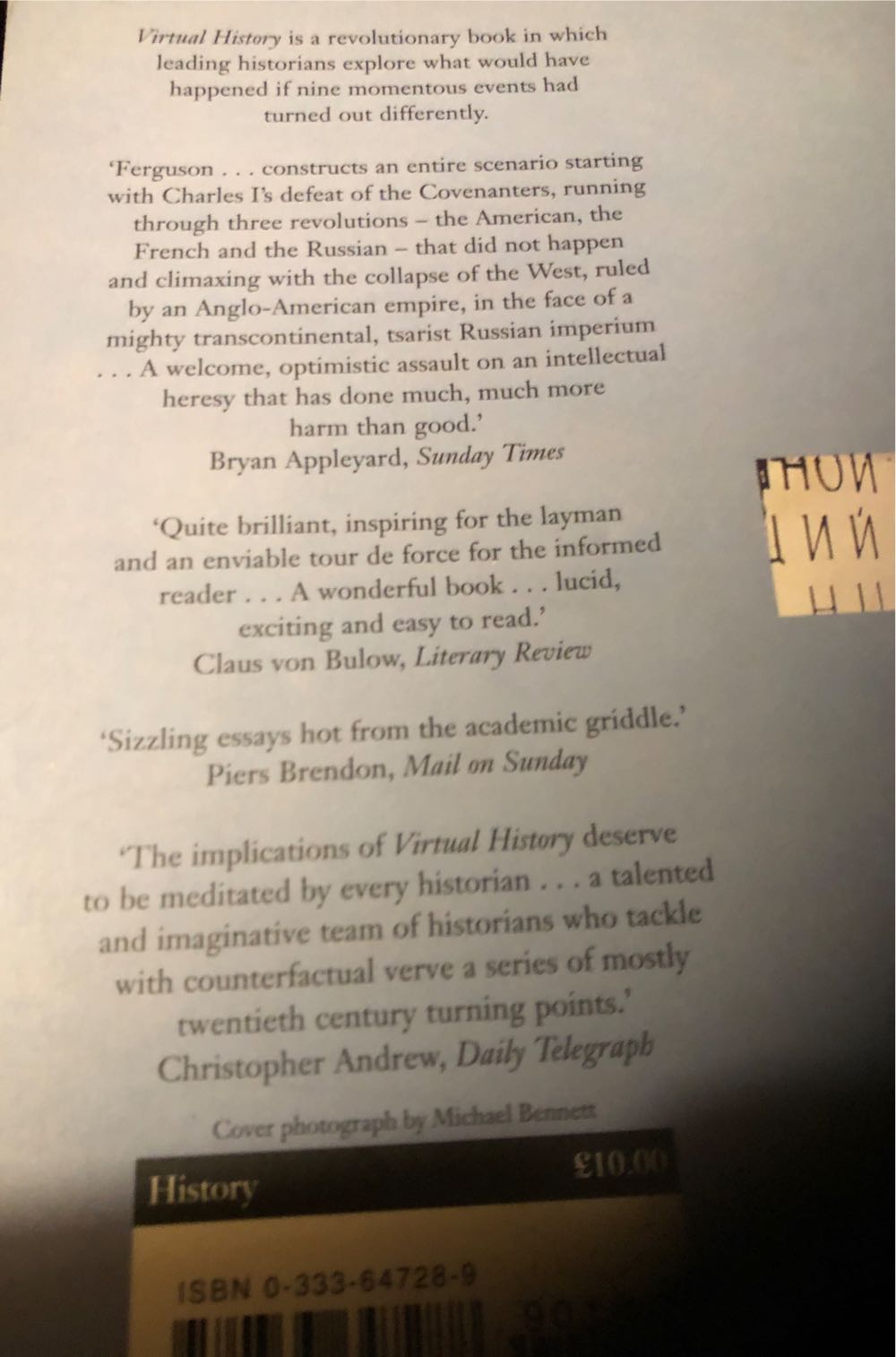 Virtual History: Alternatives And Counterfactuals - Niall Ferguson (Papermac - Paperback) book collectible [Barcode 9780333647288] - Main Image 2