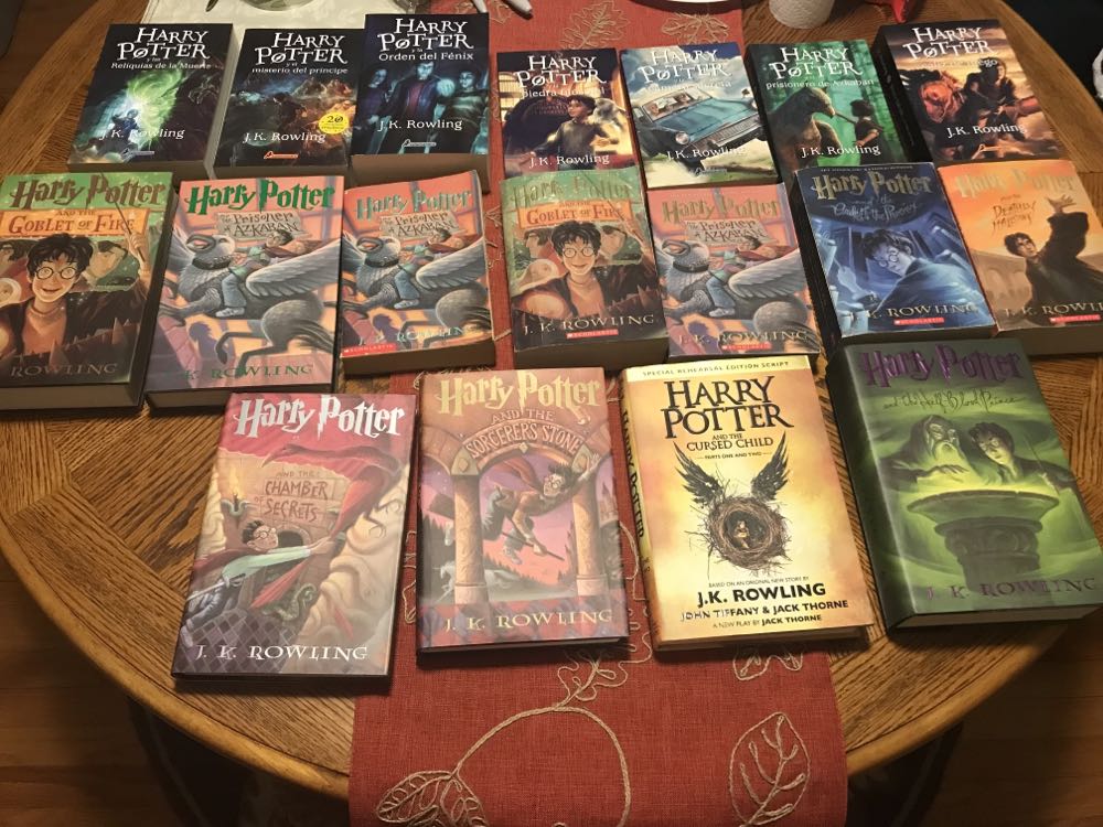 Harry Potter and the Order of the Phoenix - J.K. Rowling (Scholastic Inc. - Paperback) book collectible [Barcode 9780439358071] - Main Image 3