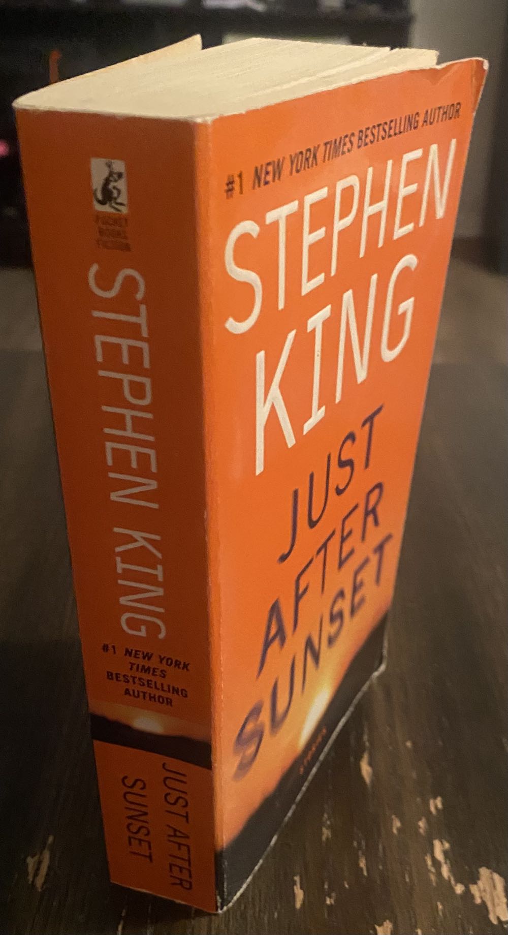 Just After Sunset - Stephen King (Pocket Books - Paperback) book collectible [Barcode 9781416586654] - Main Image 3