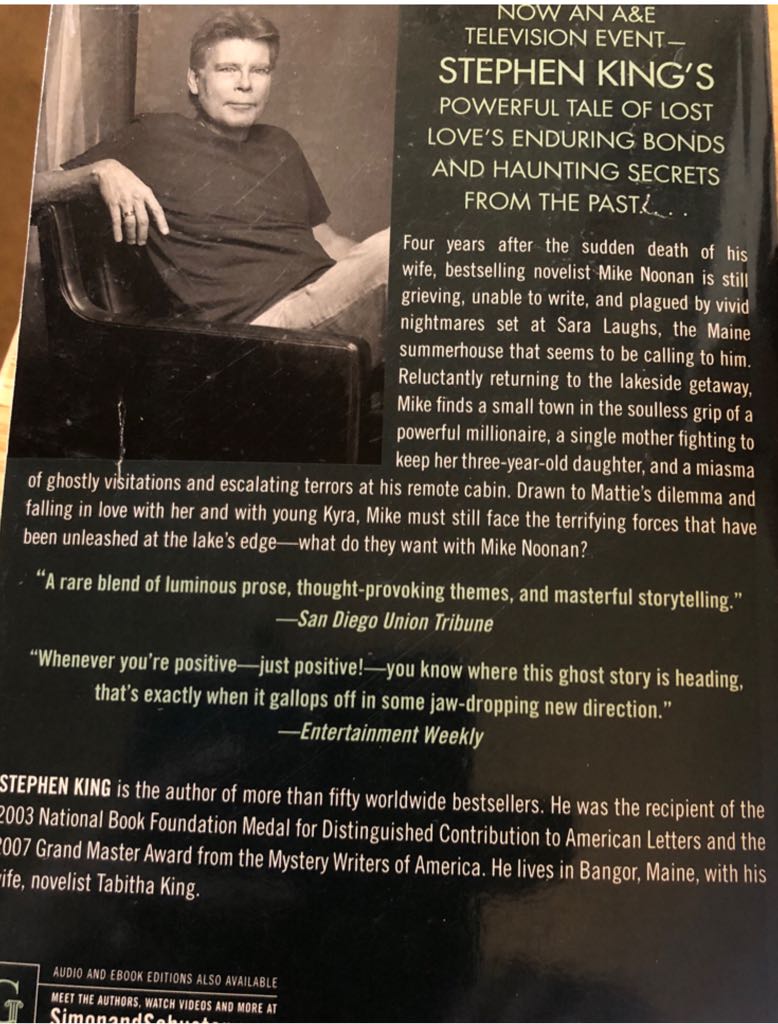 Bag of Bones - Stephen King (Paperback) book collectible [Barcode 9781451678628] - Main Image 2