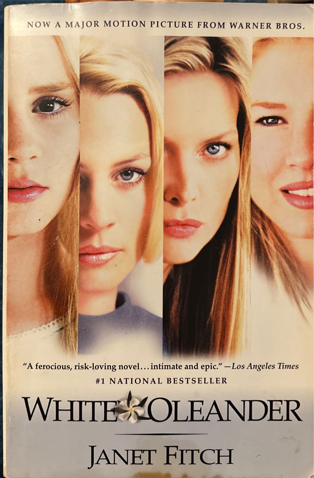 White Oleander - Janet Fitch (Back Bay - Trade Paperback) book collectible [Barcode 9780316284950] - Main Image 3