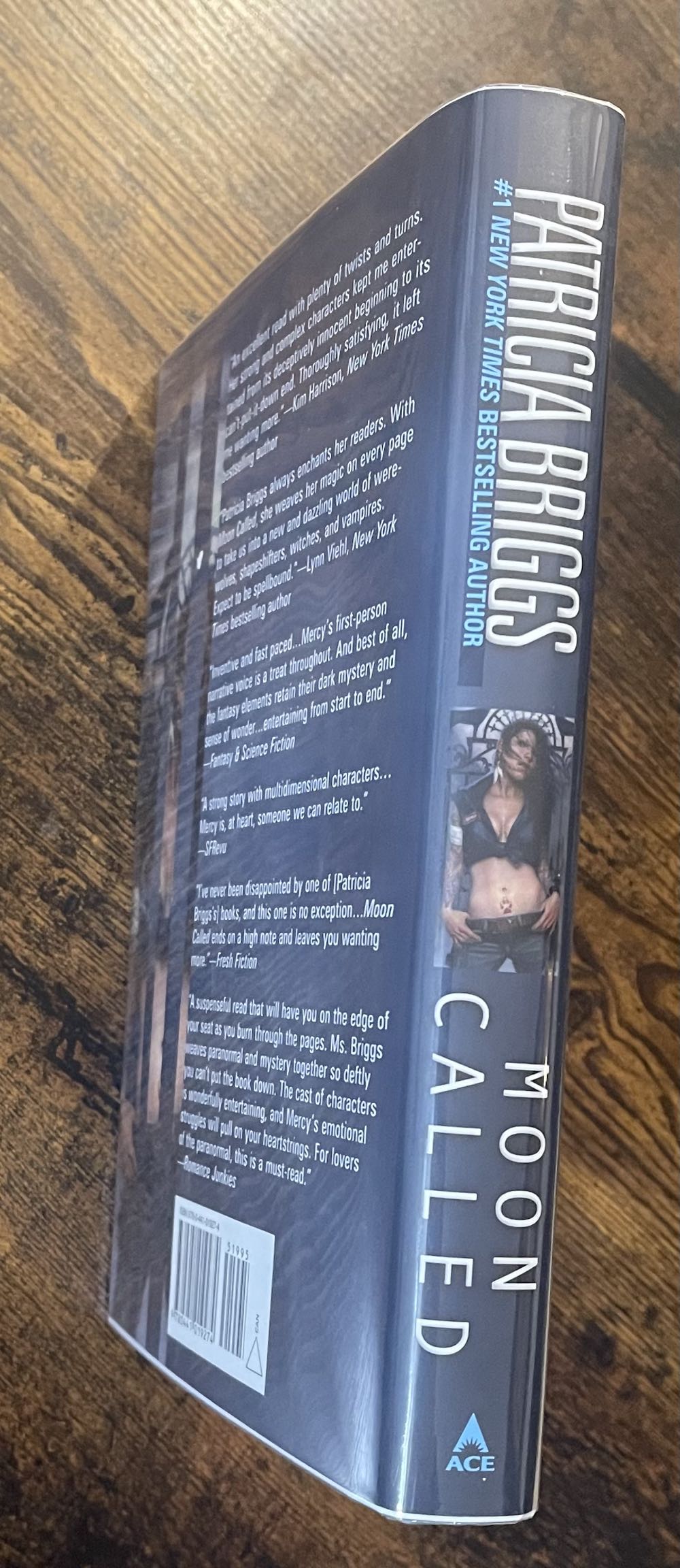 Moon Called - Patricia Briggs (Ace Books - Hardcover) book collectible [Barcode 9780441019274] - Main Image 2