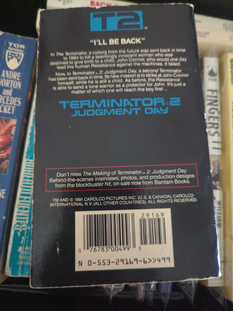 Terminator 2 - James Cameron book collectible [Barcode 9780751514124] - Main Image 2