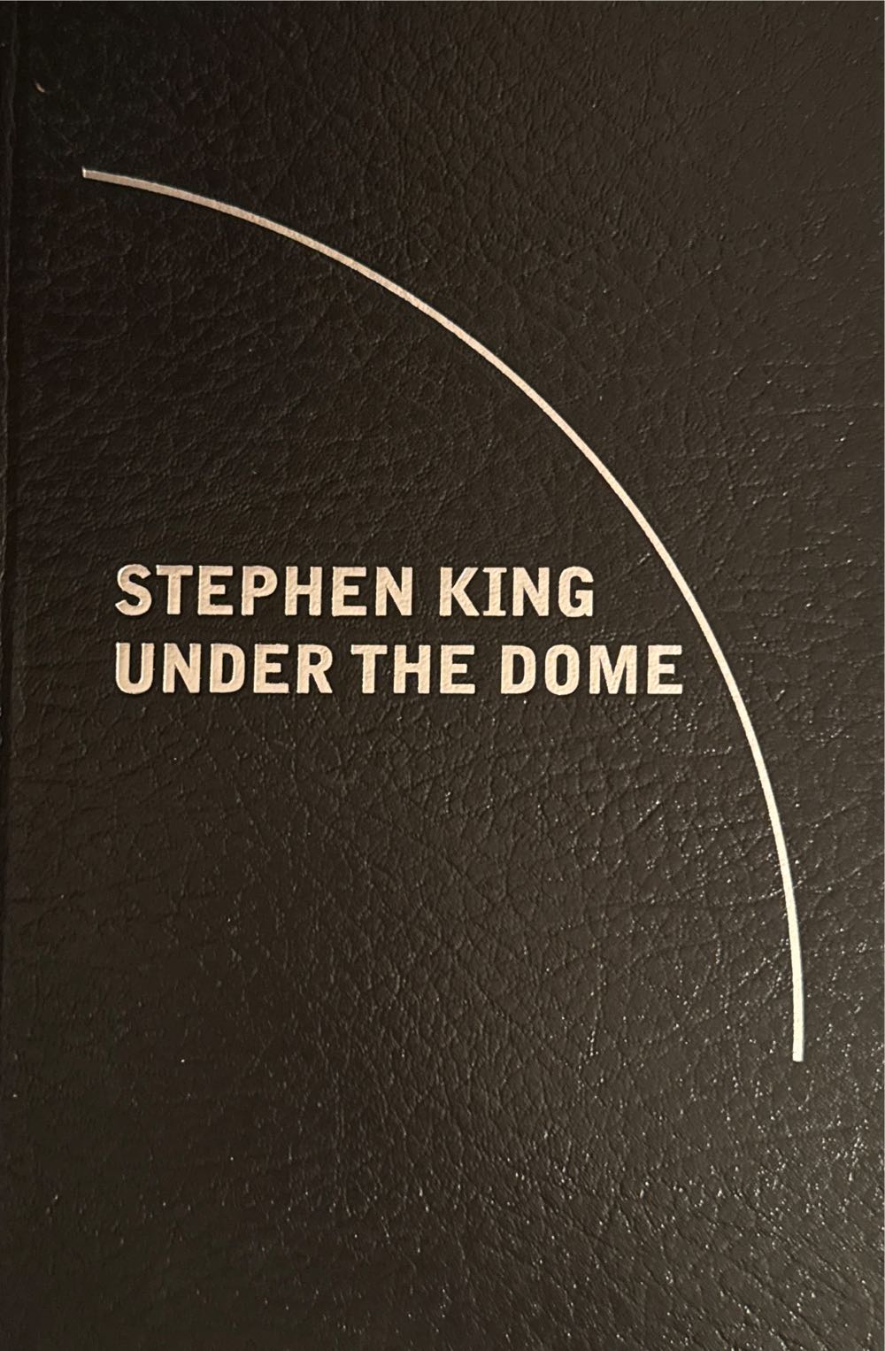 Under the Dome - Stephen King (Scribner - Hardcover) book collectible [Barcode 9781439173879] - Main Image 4