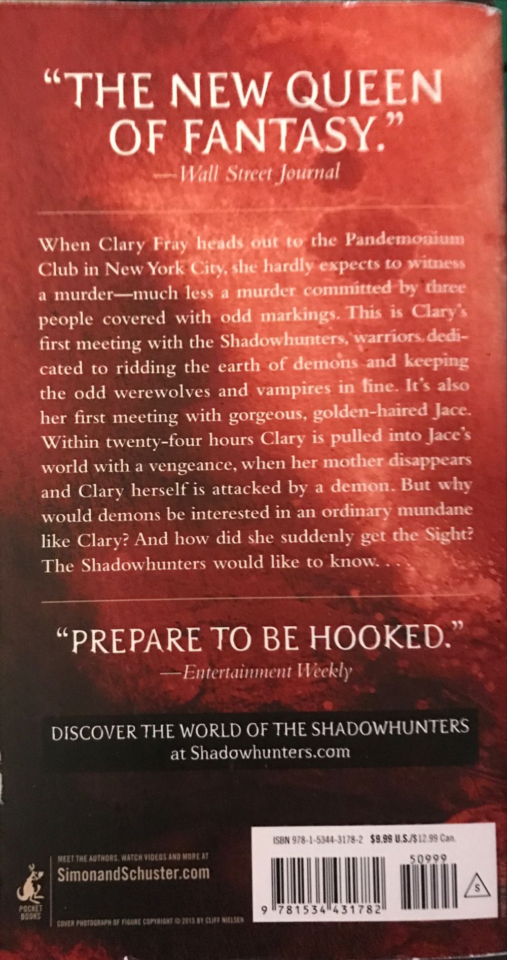 City of Bones:The Mortal Instruments #1 - Cassandra Clare (Pocket Books - Paperback) book collectible [Barcode 9781534431782] - Main Image 2