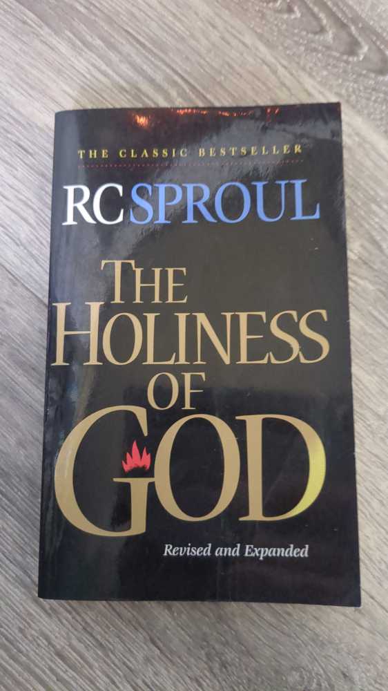 Holiness of God, The - R. C. Sproul (Tyndale House Publishers - Paperback) book collectible [Barcode 9781414326764] - Main Image 3