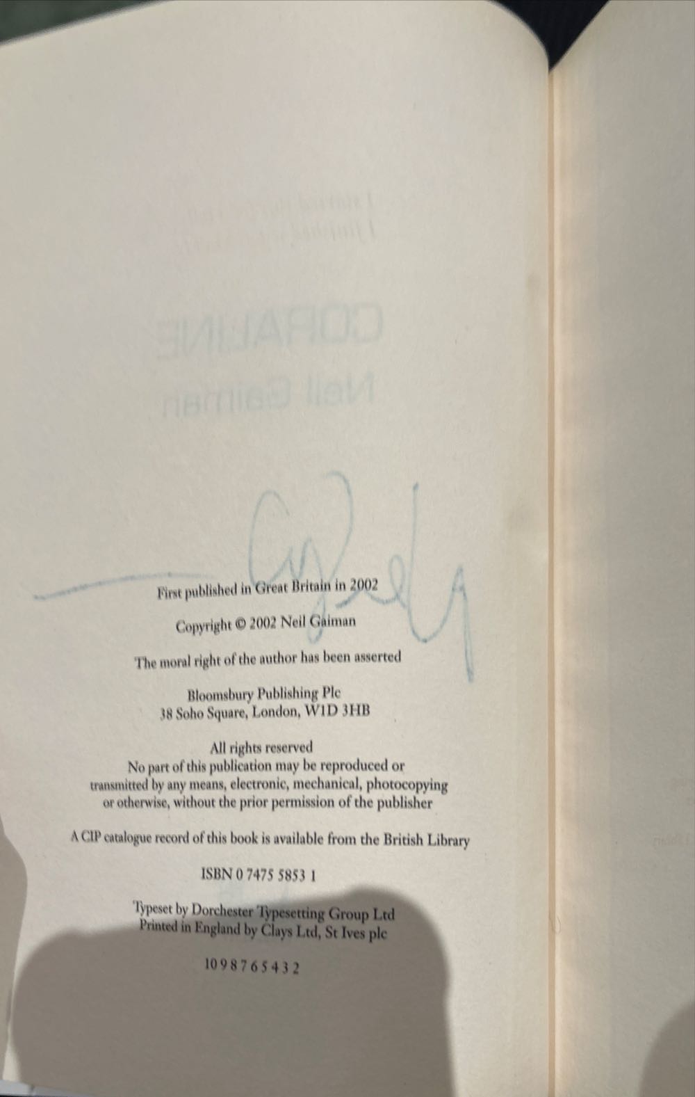 CORALINE - Neil Gaiman (Hardcover) book collectible [Barcode 9780747558538] - Main Image 3