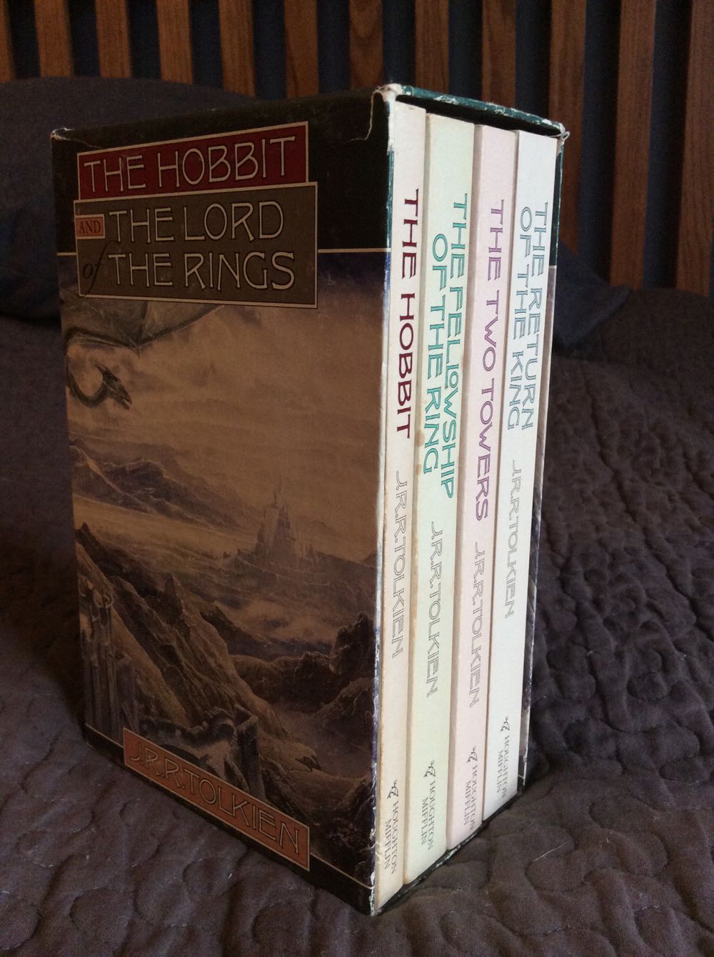 The Two Towers - J.R.R. Tolkien (Houghton Mifflin - Trade Paperback) book collectible [Barcode 9780395272220] - Main Image 4