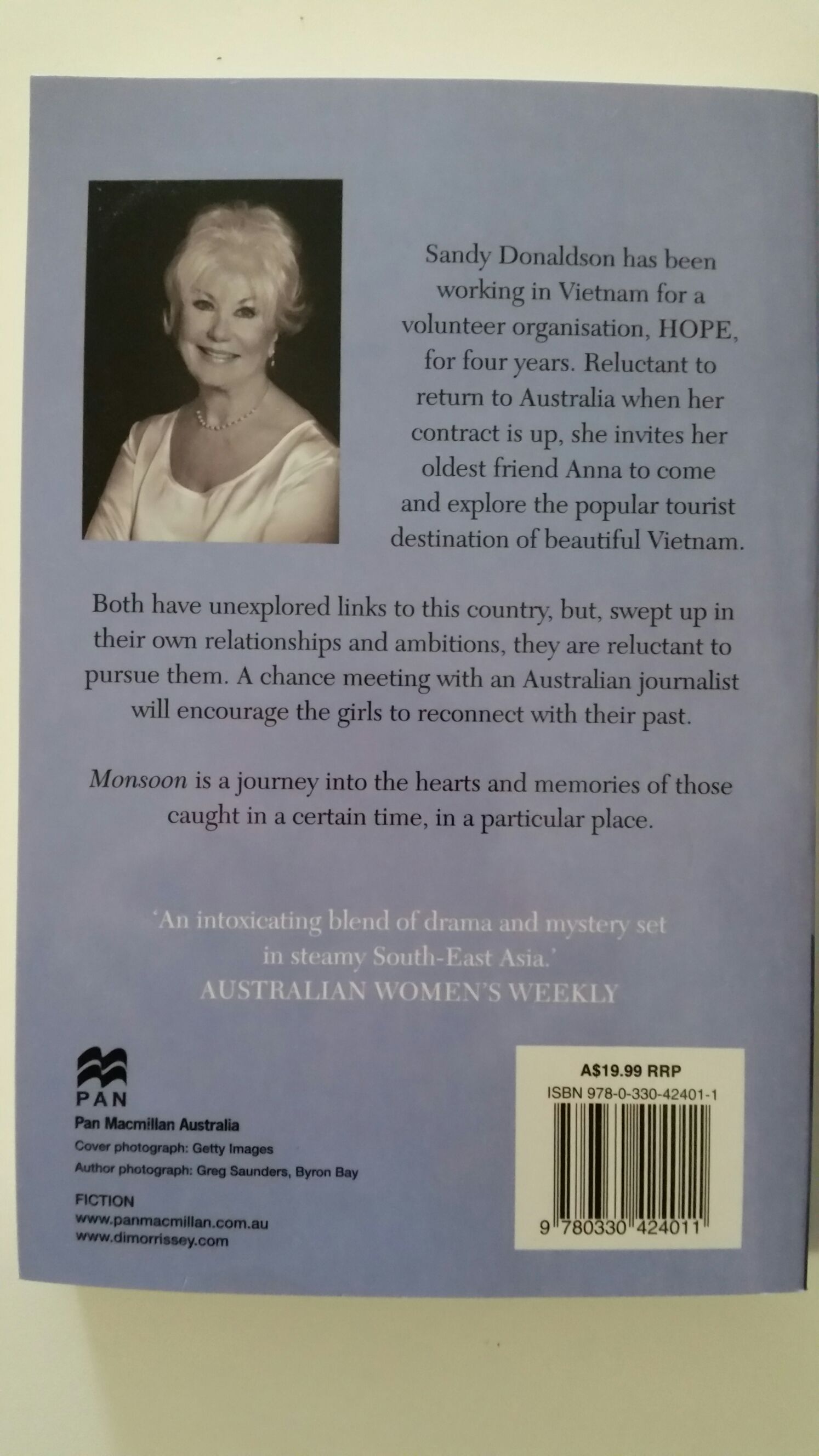 Monsoon - Di Morrissey book collectible [Barcode 9780330424011] - Main Image 2