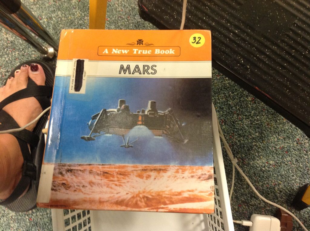 Mars  (Children’s Press) book collectible [Barcode 9780516011646] - Main Image 1
