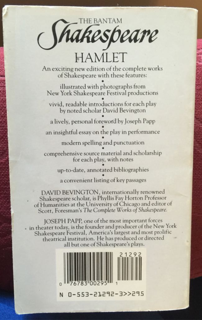 Hamlet (Bantam Classics) - Shakespeare, William (Bantam Classics - Paperback) book collectible [Barcode 9780553212921] - Main Image 2